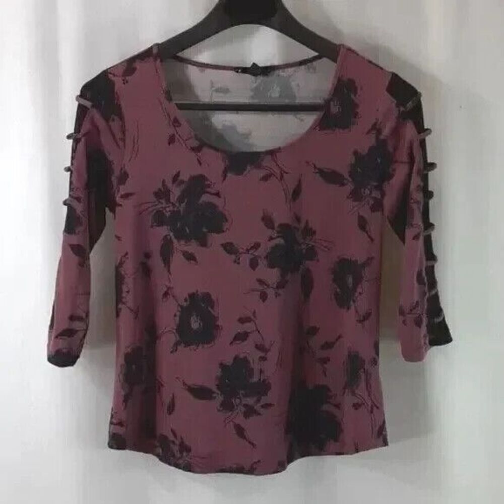 Corvia women's size small purple black floral top